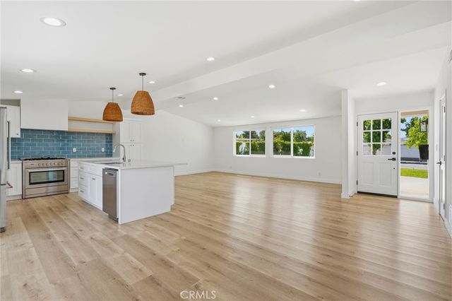 3097 Molokai Place, Costa Mesa, CA 92626