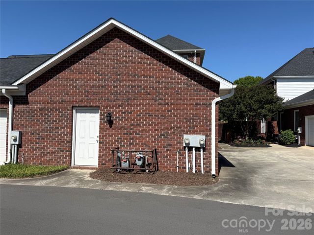 90 Huie Street NW, Concord, NC 28027