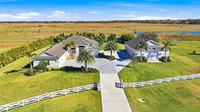 3467 COMPOUND COURT, Sarasota, FL 34240