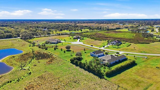 3467 COMPOUND COURT, Sarasota, FL 34240