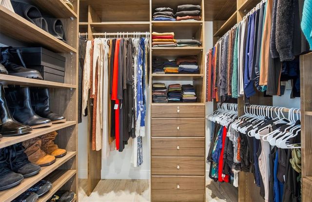 3467 COMPOUND COURT, Sarasota, FL 34240