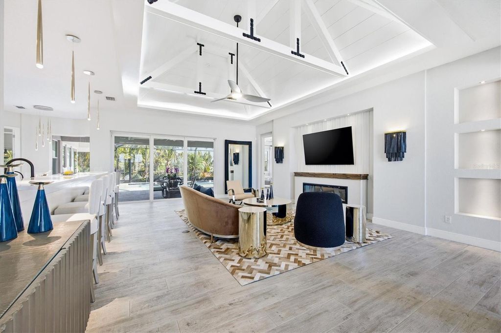 Image 21 of property listing at 3467 COMPOUND COURT, Sarasota, FL 34240