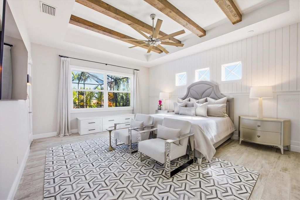 Image 32 of property listing at 3467 COMPOUND COURT, Sarasota, FL 34240