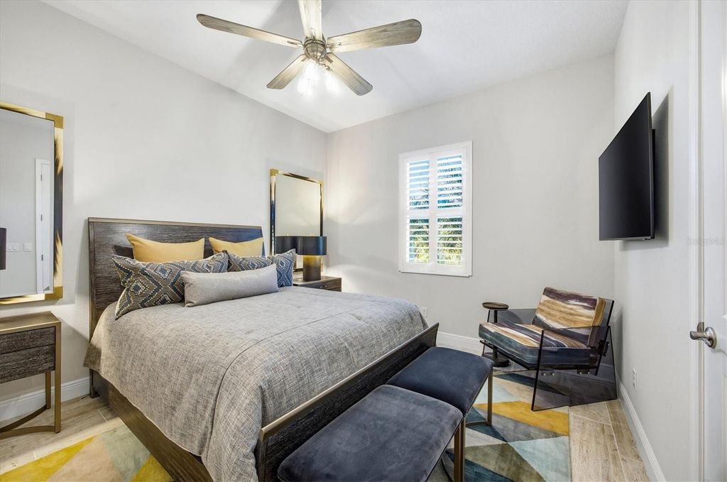 Image 40 of property listing at 3467 COMPOUND COURT, Sarasota, FL 34240