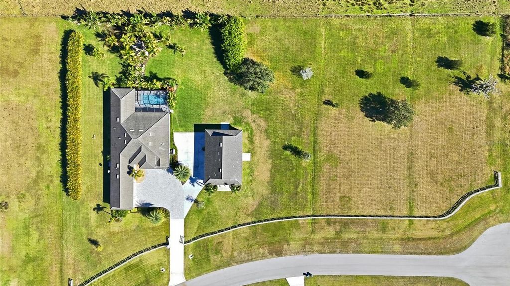 Image 63 of property listing at 3467 COMPOUND COURT, Sarasota, FL 34240