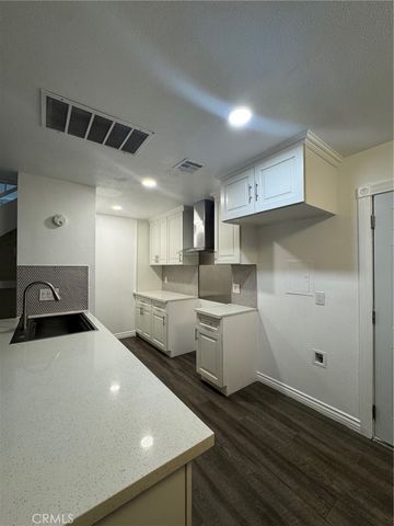 2004 Palm, Highland, CA 92346