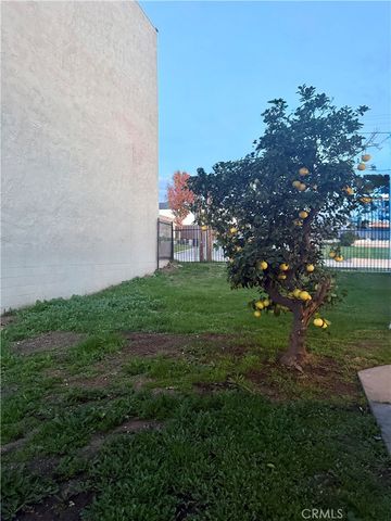 2004 Palm, Highland, CA 92346