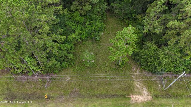 Delia Drive, Biloxi, MS 39532