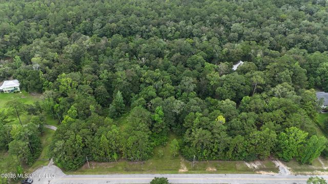 Delia Drive, Biloxi, MS 39532