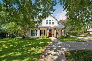 200 Sharon Rose Court, Denton, TX 76210