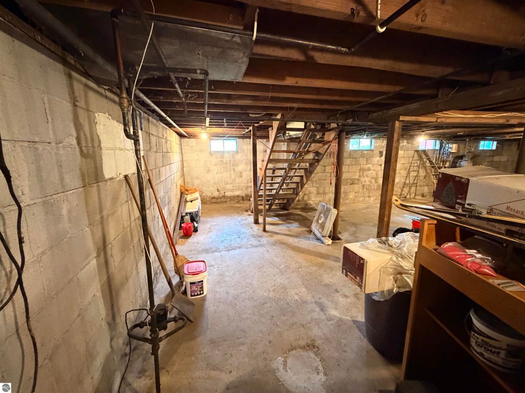 Image 10 of property listing at 1117 Michigan Avenue, Alma, MI 48801