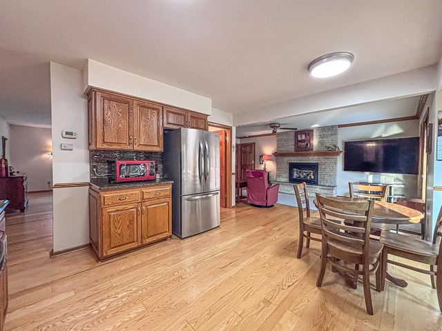 W228S5955 Arrow Ridge ROAD, Waukesha, WI 53189