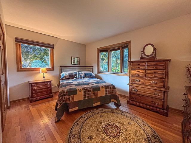 W228S5955 Arrow Ridge ROAD, Waukesha, WI 53189
