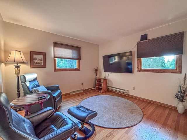 W228S5955 Arrow Ridge ROAD, Waukesha, WI 53189