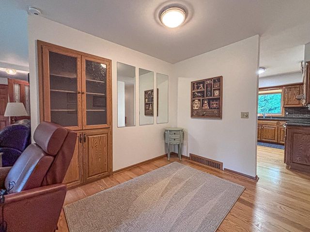 W228S5955 Arrow Ridge ROAD, Waukesha, WI 53189