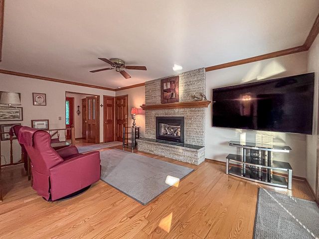 W228S5955 Arrow Ridge ROAD, Waukesha, WI 53189