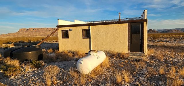 251 Warnock Rd, Terlingua, TX 79852