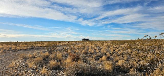 251 Warnock Rd, Terlingua, TX 79852