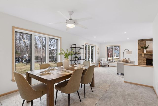 972 Lydia Drive W, Roseville, MN 55113