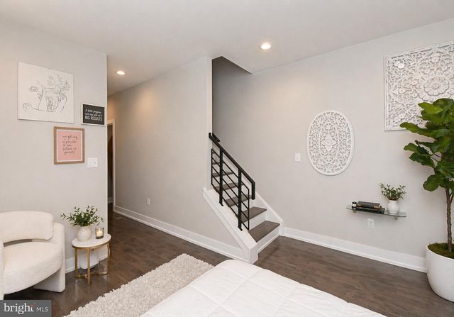 1806 N MARSHALL ST, Philadelphia, PA 19122