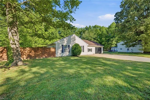 208 Terwillinger RD, Chesapeake, VA 23323