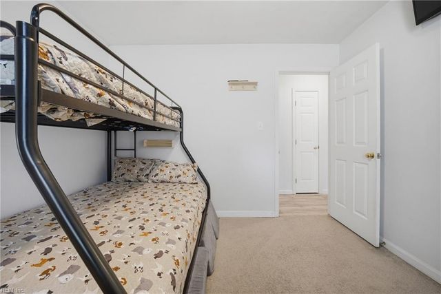208 Terwillinger RD, Chesapeake, VA 23323