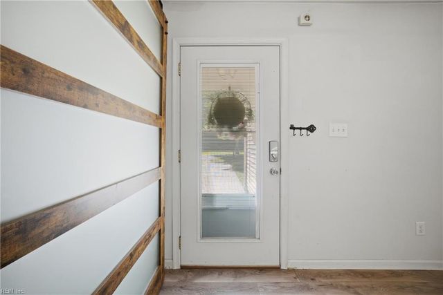 208 Terwillinger RD, Chesapeake, VA 23323