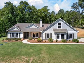 173 W Lake Boulevard, Carrollton, GA 30116