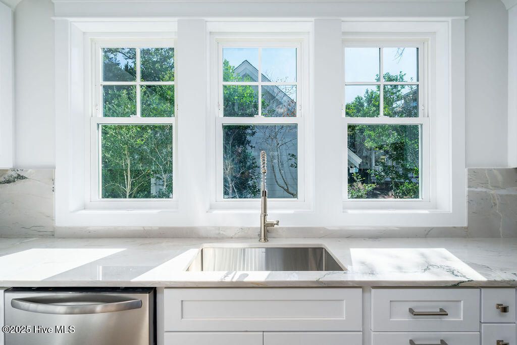 Image 18 of property listing at 536 Chicamacomico Way, Bald Head Island, NC 28461