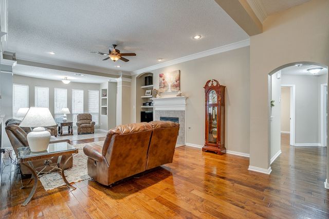 6603 Forest Park Drive, Arlington, TX 76001