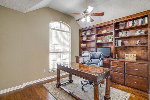 6603 Forest Park Drive, Arlington, TX 76001