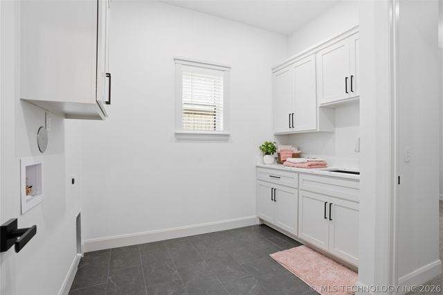 4346 S 173rd East Avenue, Tulsa, OK 74134