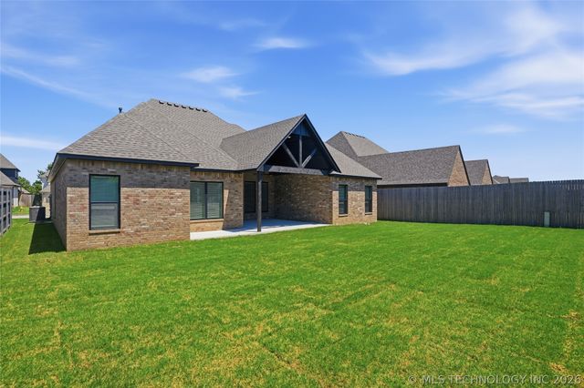 4346 S 173rd East Avenue, Tulsa, OK 74134