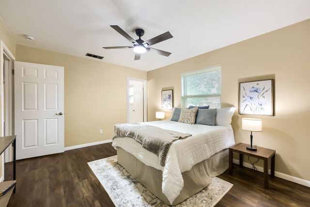 1208 Darlene Lane, Arlington, TX 76010
