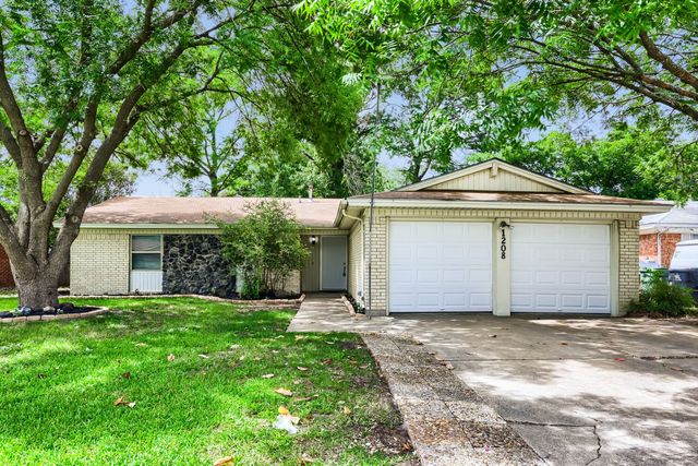 1208 Darlene Lane, Arlington, TX 76010