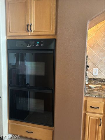 1412 October Oak Avenue, Las Vegas, NV 89123