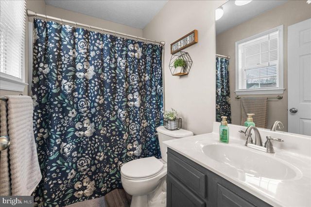 36 ELLEN DR, Strasburg, VA 22657