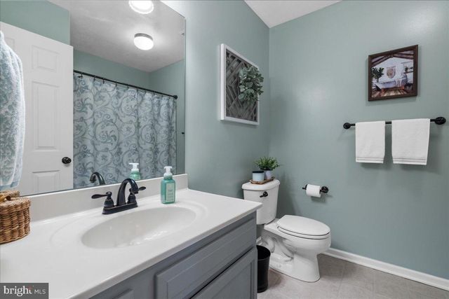 36 ELLEN DR, Strasburg, VA 22657