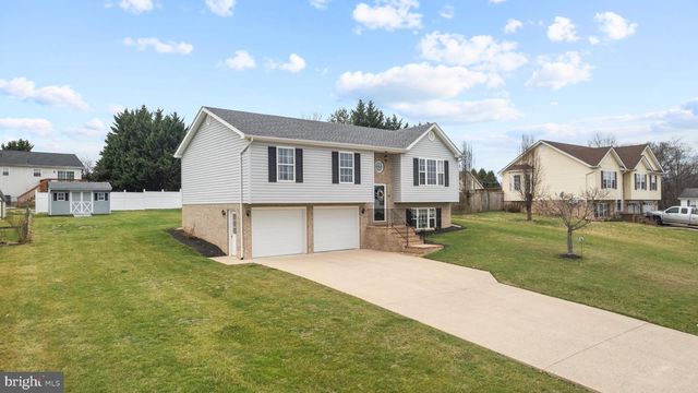36 ELLEN DR, Strasburg, VA 22657