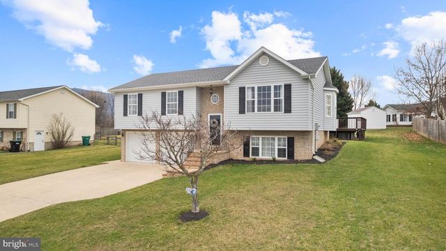 36 ELLEN DR, Strasburg, VA 22657