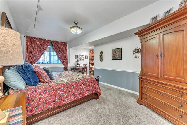 16 Berrydale Lane, Bella Vista, AR 72715