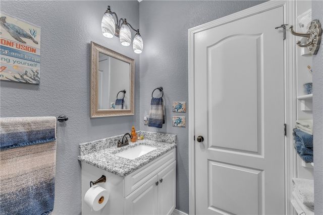 16 Berrydale Lane, Bella Vista, AR 72715