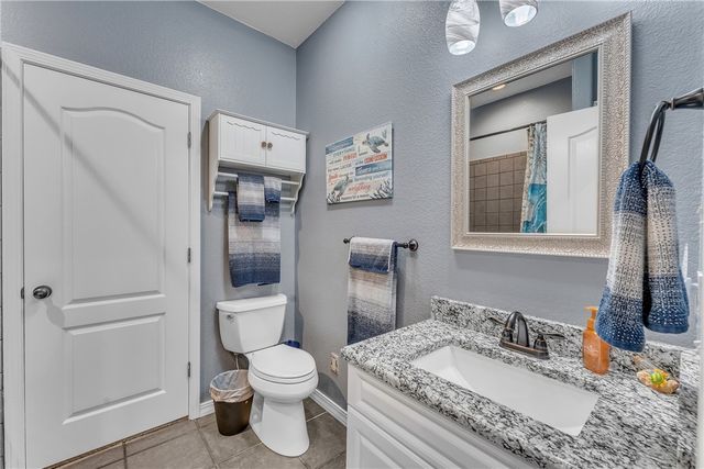 16 Berrydale Lane, Bella Vista, AR 72715