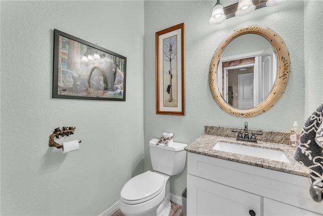 16 Berrydale Lane, Bella Vista, AR 72715