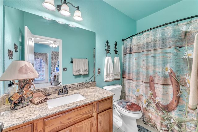 16 Berrydale Lane, Bella Vista, AR 72715