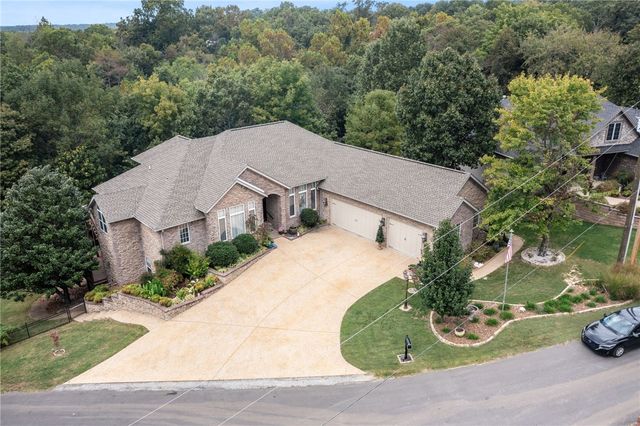 16 Berrydale Lane, Bella Vista, AR 72715