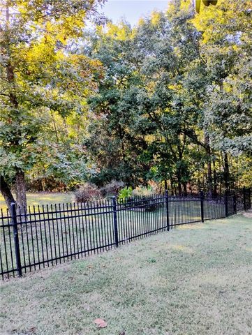 16 Berrydale Lane, Bella Vista, AR 72715