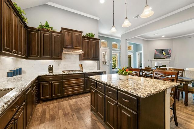 1004 Hezekiah LN, Leander, TX 78641