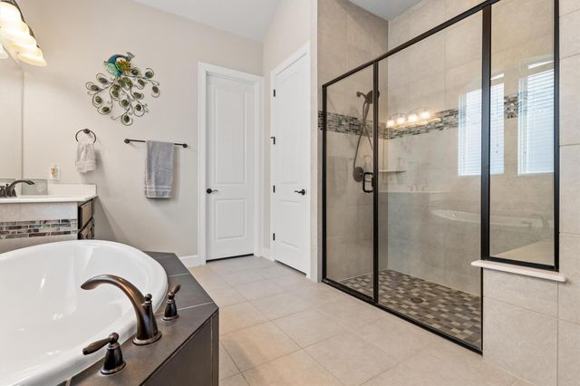 1004 Hezekiah LN, Leander, TX 78641