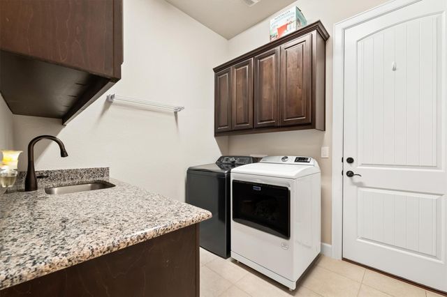 1004 Hezekiah LN, Leander, TX 78641